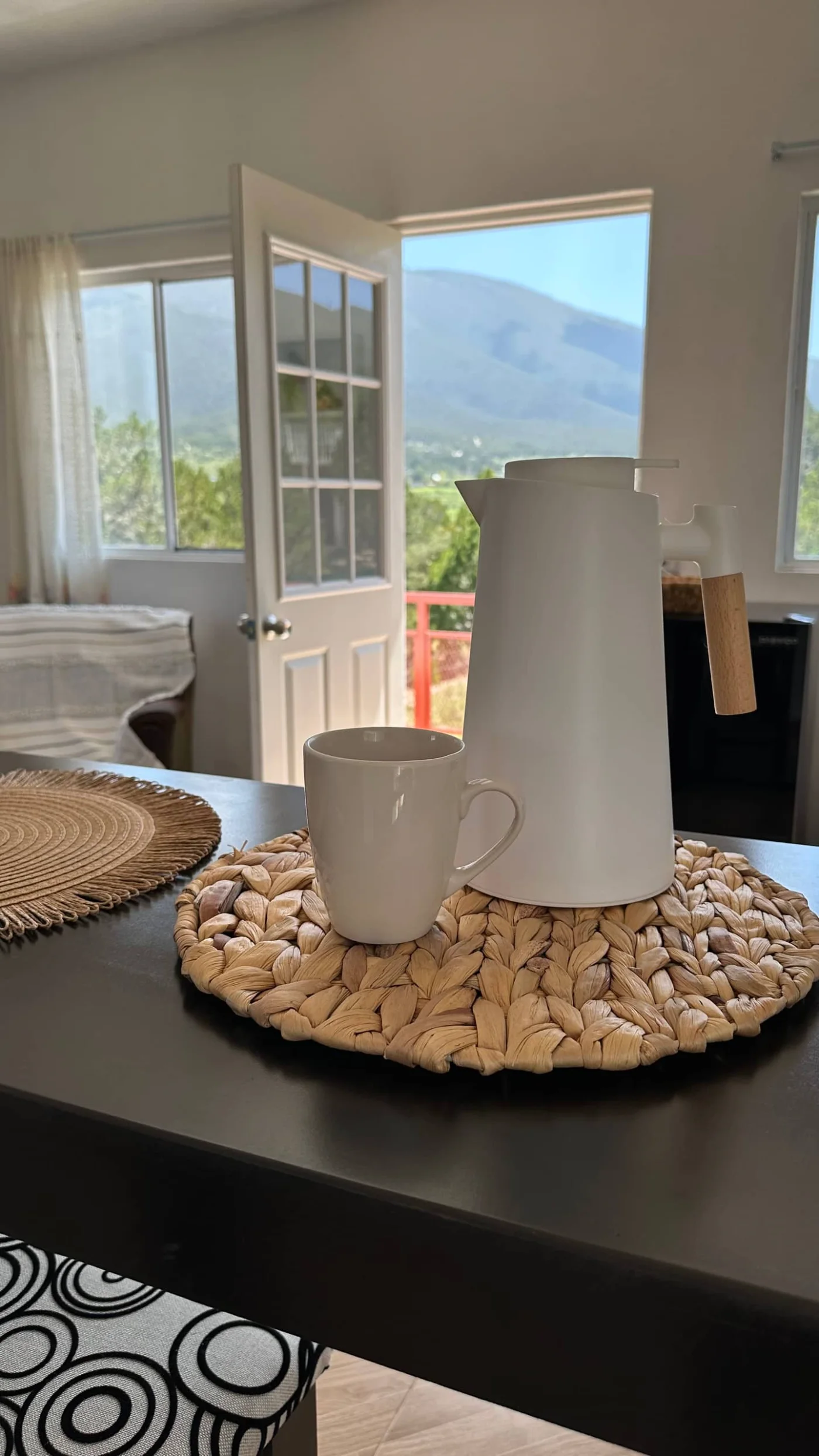 La barra desayunadora